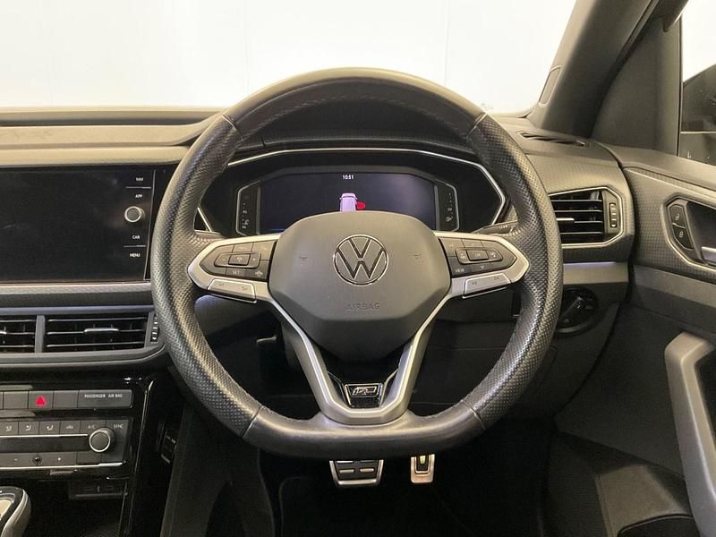 Second-hand VW T-Cross R-line 115 CP (84 kW) 2021 Negru SUV