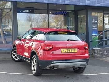 Begagnad Audi Q2 150 HK (110 kW) 2020 Röd SUV