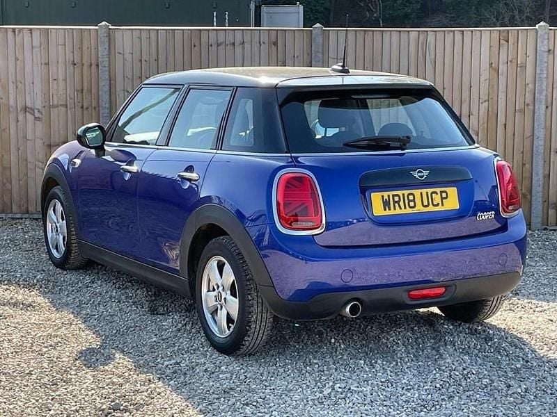 Used Mini Cooper Hatch 136 HP (100 kW) 2018 Blue Hatchback
