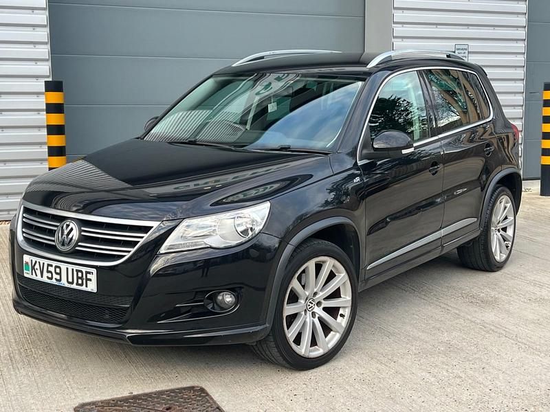 Black Used 2009 VW Tiguan R-line SUV | £3,450 (Fair price) - Image 1/4