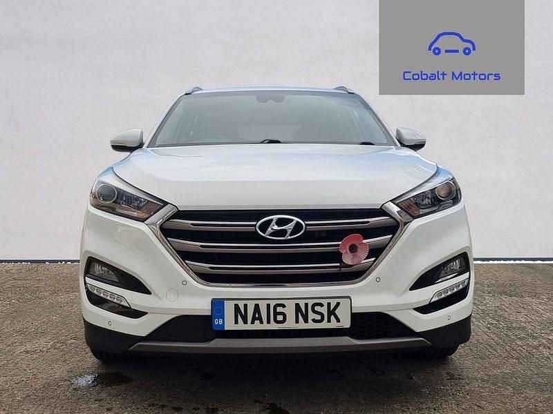 Used Hyundai Tucson Premium 116 HP (85 kW) 2016 White SUV