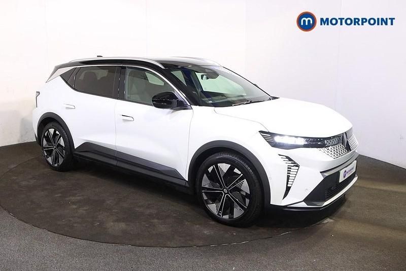 White/black Used 2025 Renault Scénic Techno MPV | £27,099 (Super price) - Image 1/4