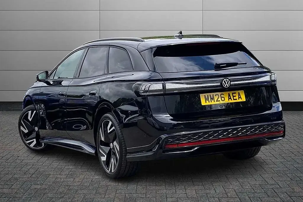 New VW ID.7 GTX 250 kW (340 HP) 2026 Grenadilla black Estate