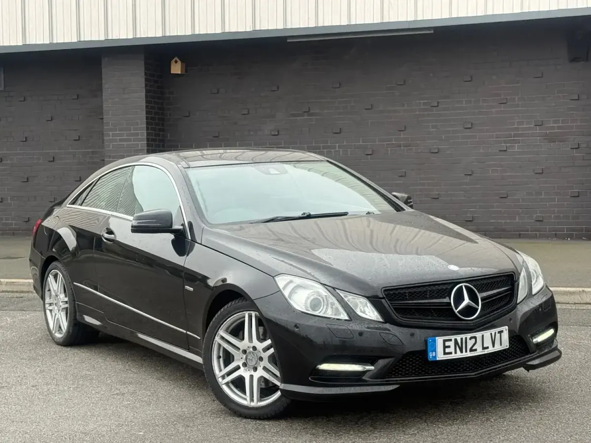 Usado Mercedes E250 2012 Preto Coupé