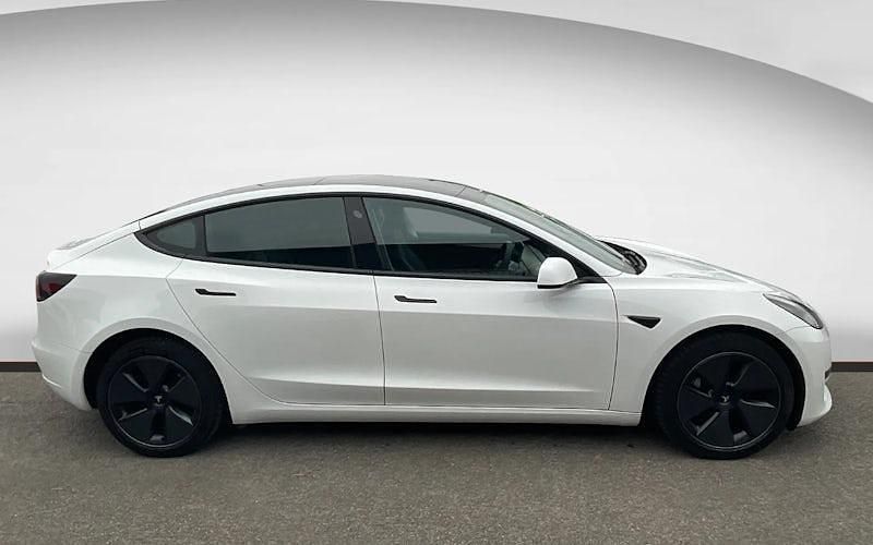 Used Tesla Model 3 RWD 208 kW (283 HP) 2022 White Sedan