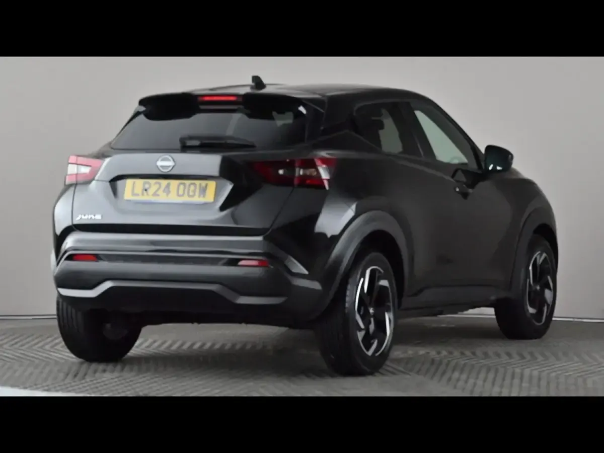 Used Nissan Juke N-Connecta 114 HP (83 kW) 2023 Black SUV