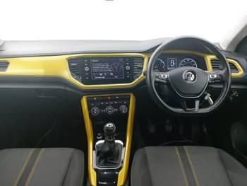 Used VW T-Roc Design 115 HP (84 kW) 2019 Yellow SUV