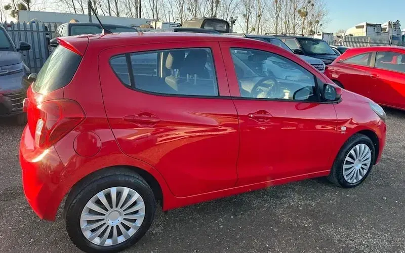 Used Vauxhall Viva 75 HP (55 kW) 2016 Red Hatchback