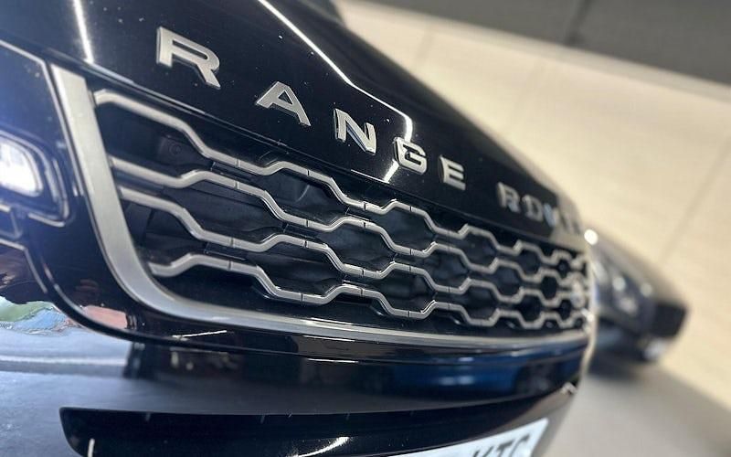 Used Land Rover Range Rover evoque R-Dynamic 182 HP (133 kW) 2020 Hatchback