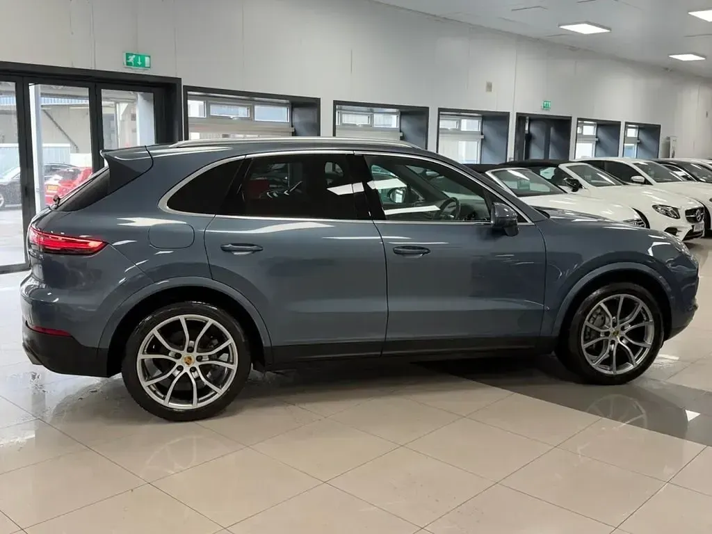 Begagnad Porsche Cayenne 340 HK (250 kW) 2018 Blå SUV