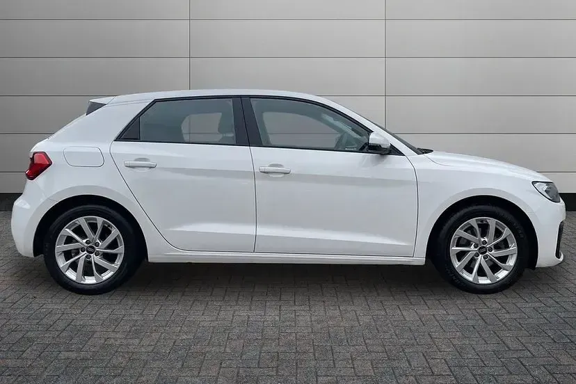 Used Audi A1 Sportback Sport 108 HP (79 kW) 2024 Shell white Hatchback