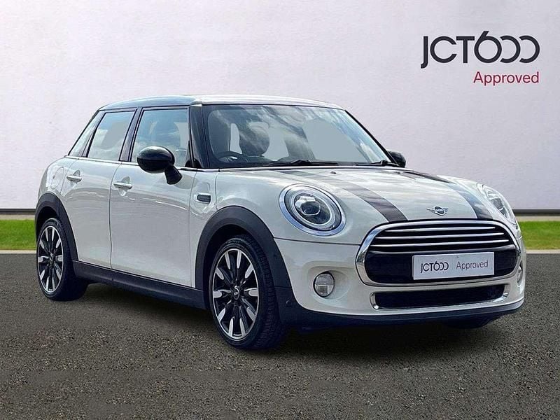 White Used 2019 Mini Cooper Exclusive Hatchback | £15,147 (Fair price) - Image 1/4