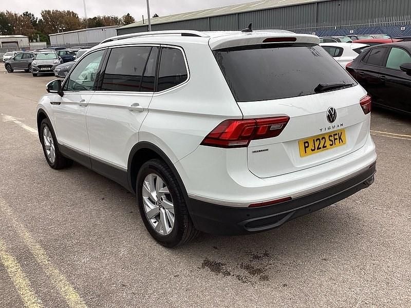 Used VW Tiguan Allspace Life 150 HP (110 kW) 2022 White SUV