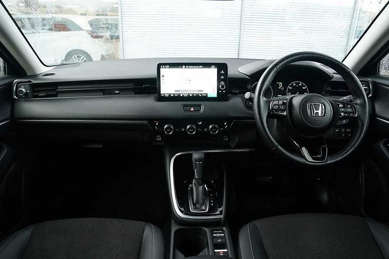 Used Honda HR-V Advance 131 HP (96 kW) 2022 Grey SUV