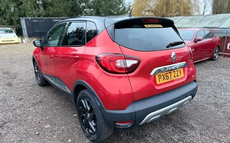 Used Renault Captur Dynamique 90 HP (66 kW) 2017 SUV