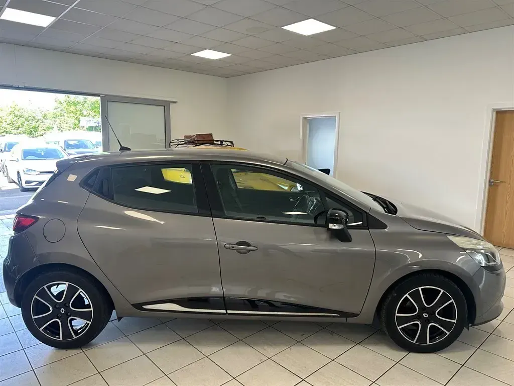 Used Renault Clio IV Dynamique 2015 Grey Hatchback