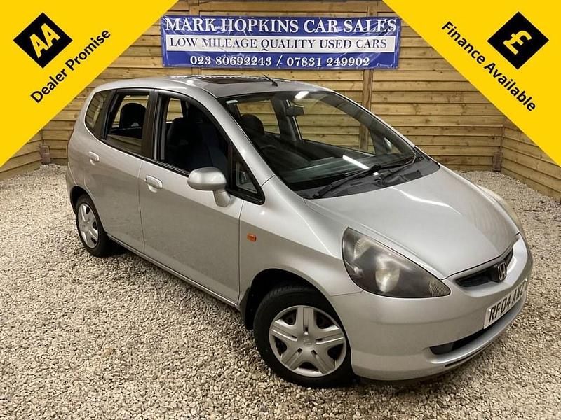 Silver Used 2004 Honda Jazz SE Hatchback | £2,495 (Expensive) - Image 1/3