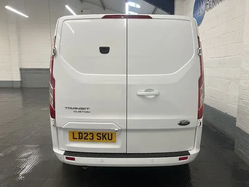 Used Ford Transit Custom Limited 130 HP (95 kW) 2023 White Van