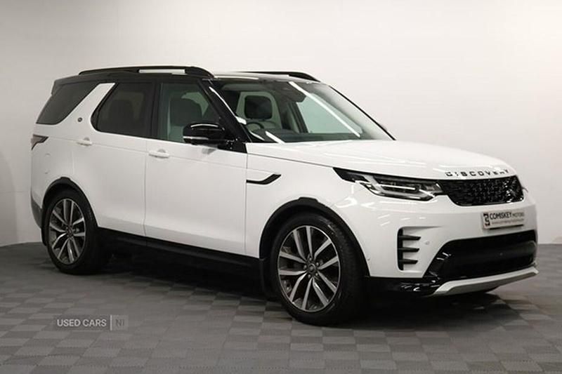 White Used 2024 Land Rover Discovery 5 SE Dynamic SUV | £59,995 (Expensive) - Image 1/1