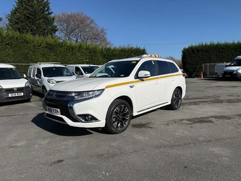 Used Mitsubishi Outlander P-HEV 2018 White