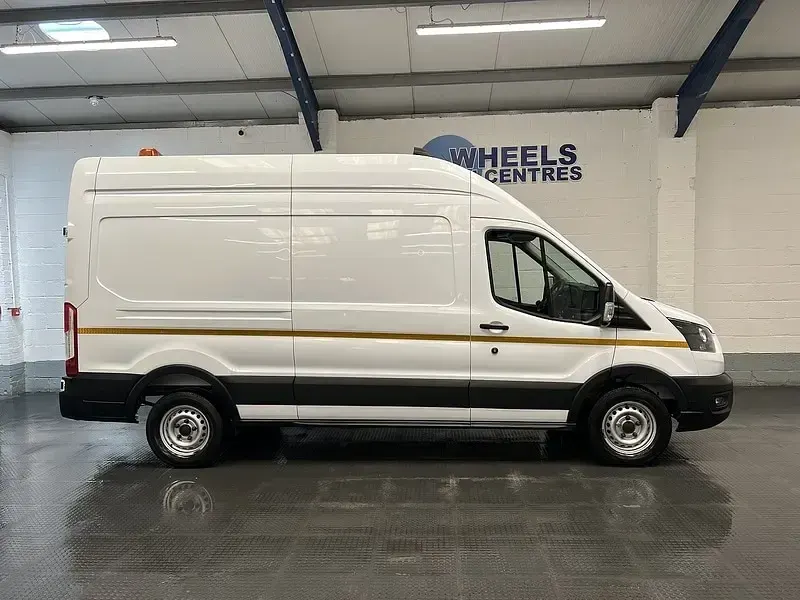 Used Ford Transit S 130 HP (95 kW) 2023 White Van