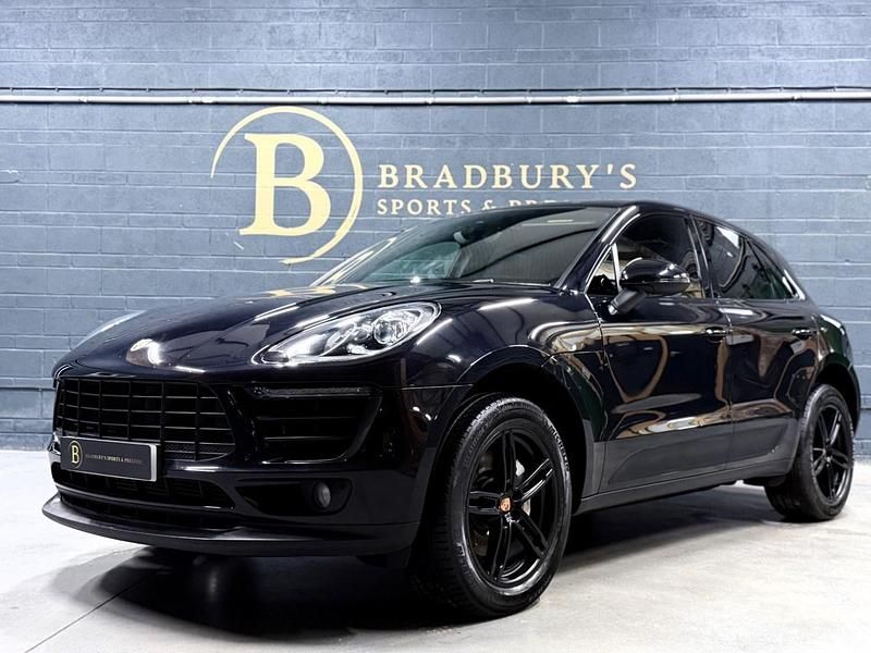Black Used 2017 Porsche Macan SUV | £25,995 (Super price) - Image 1/4