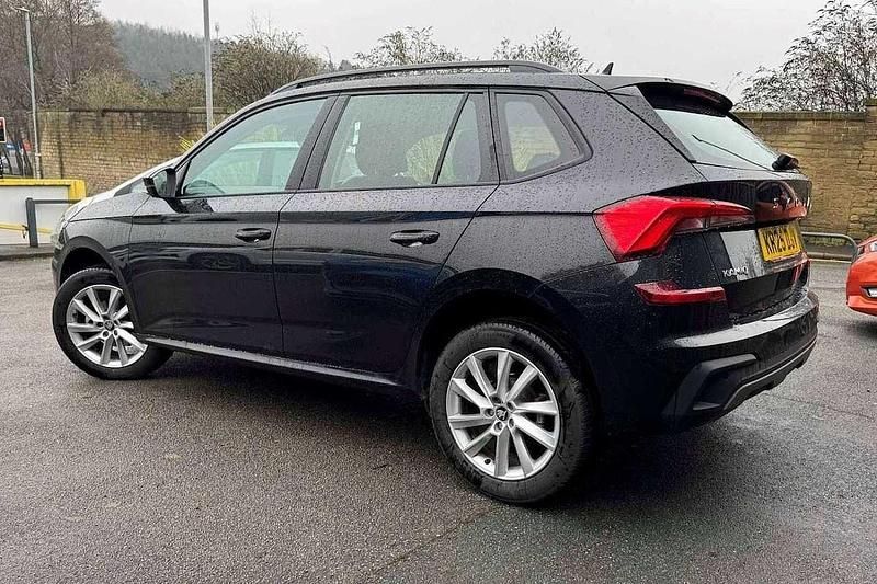 Used Skoda Kamiq SE 70 HP (51 kW) 2025 Black magic pearl effect SUV