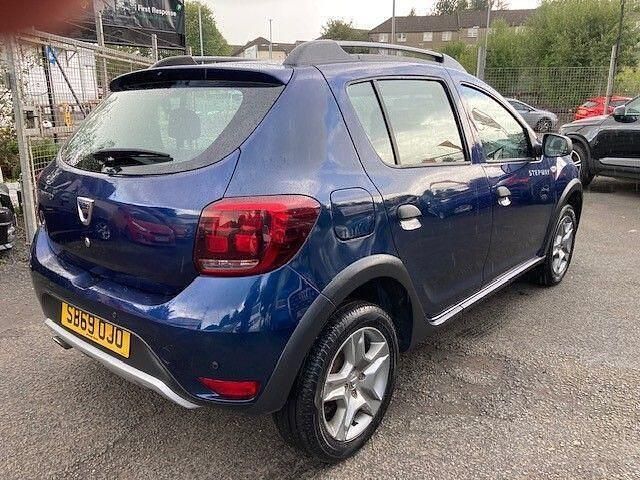 Gebraucht Dacia Sandero Essentiel 90 PS (66 kW) 2019 Blau Kleinwagen