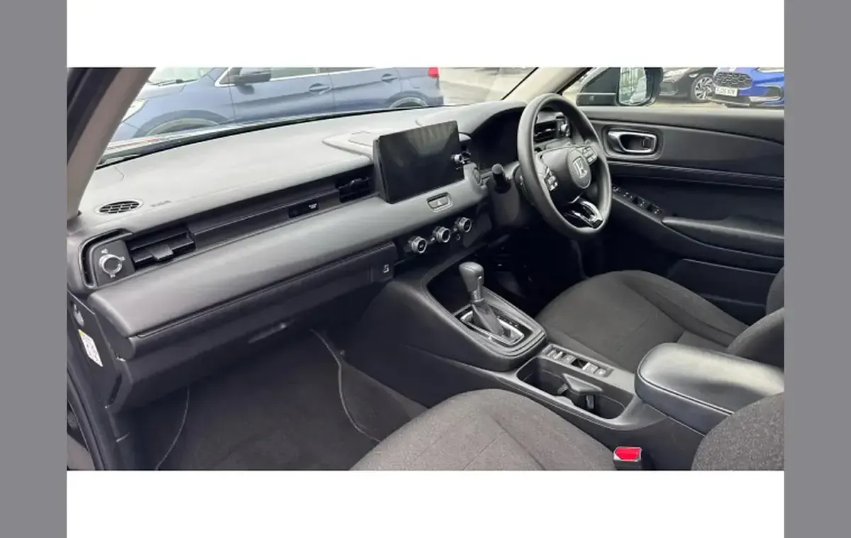 Second-hand Honda HR-V Elegance 131 CP (96 kW) 2023 Negru SUV