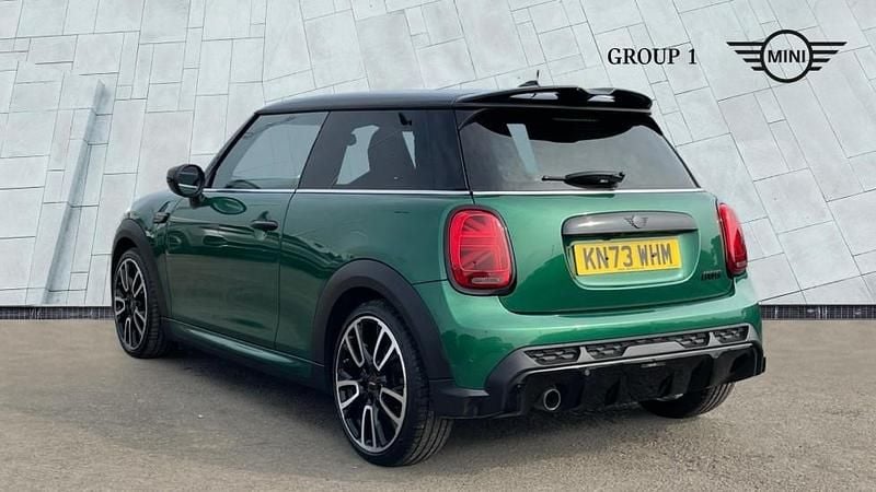 Used Mini Cooper Hatch 136 HP (100 kW) 2024 Green Hatchback