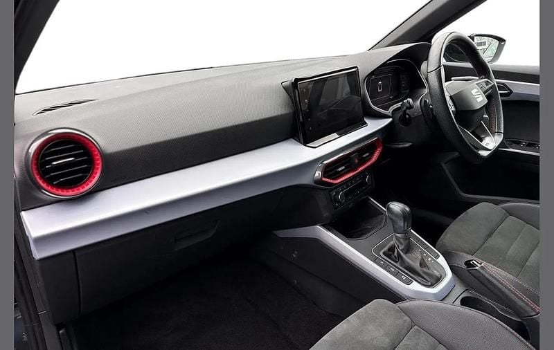 Used Seat Arona FR Sport 108 HP (79 kW) 2022 Grey SUV