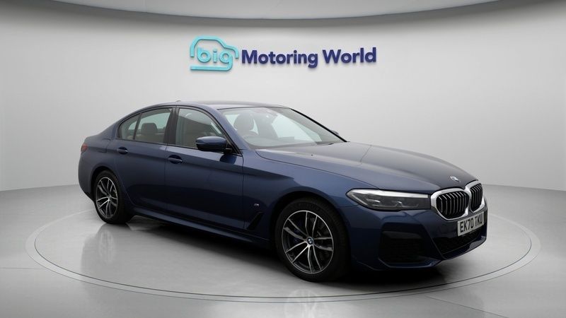 Used 2020 BMW 530e M Sport Sedan | £20,100 (Fair price) - Image 1/4