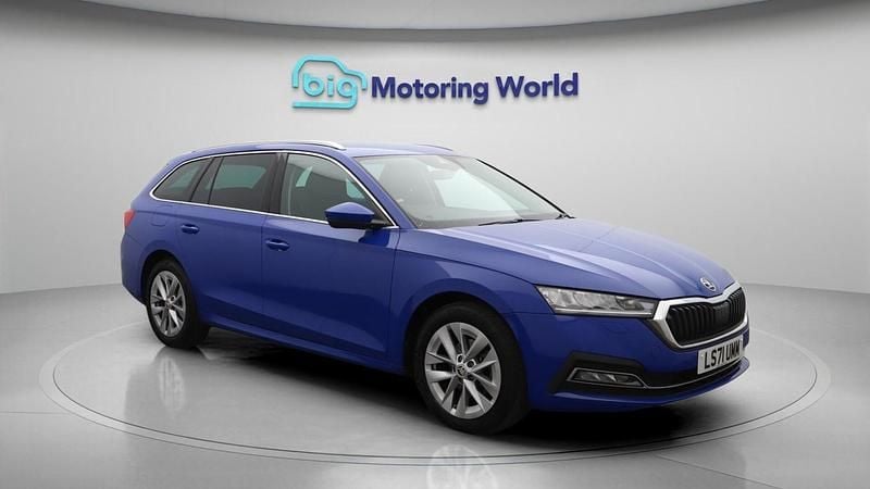 Blue Used 2021 Skoda Octavia SE L Estate | £16,500 (A bit pricey) - Image 1/4