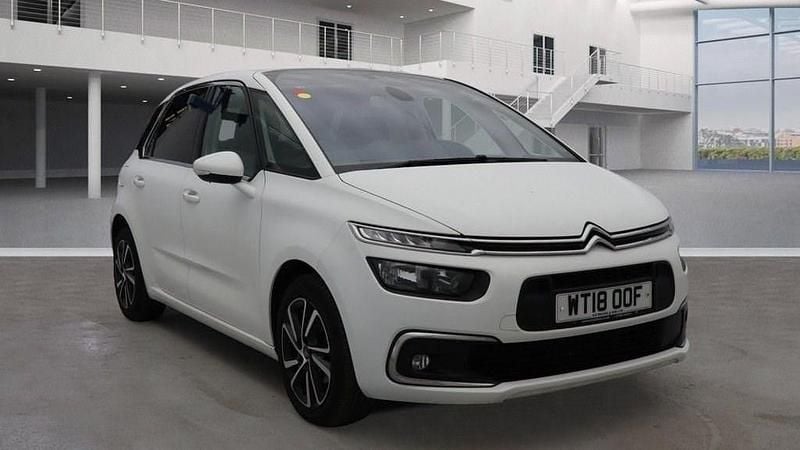 White Used 2018 Citroën C4 Feel MPV | £8,790 (Good price) - Image 1/1