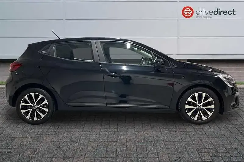 Begagnad Renault Clio V Evolution 90 HK (66 kW) 2023 Svart Halvkombi