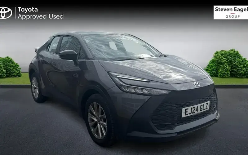 Used Toyota C-HR 140 HP (102 kW) 2026 SUV