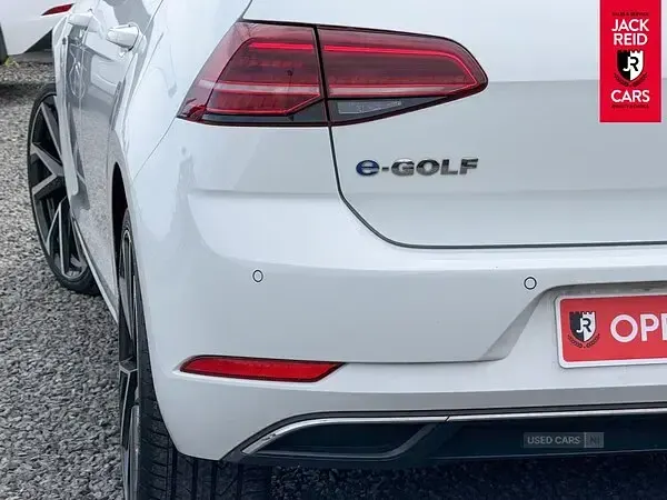 Used VW e-Golf 99 kW (135 HP) 2019 White Hatchback