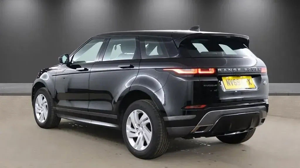 Used Land Rover Range Rover evoque R-Dynamic 150 HP (110 kW) 2020 Black SUV