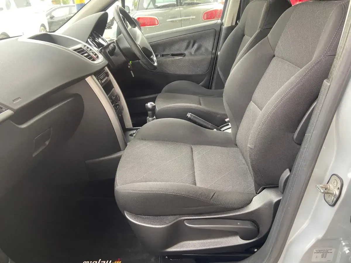 Used Peugeot 207 2008 Silver Hatchback