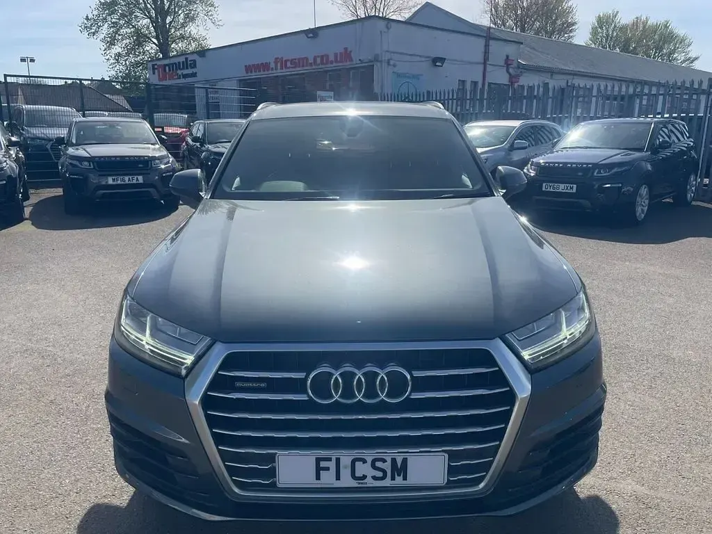 Used Audi Q7 S-Line 272 HP (200 kW) 2018 Grey SUV