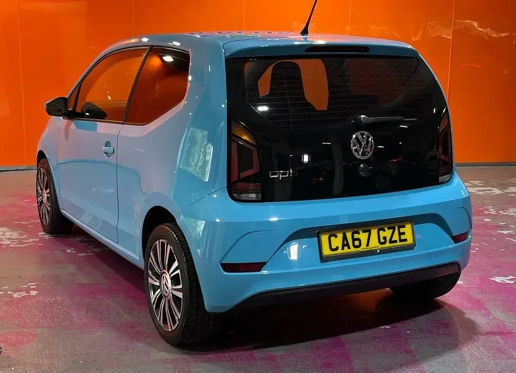 Used VW up! move up! 60 HP (44 kW) 2017 Blue Hatchback