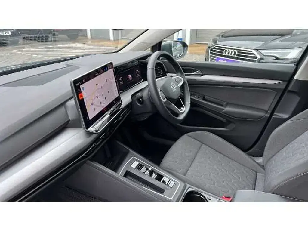 Used VW Golf VIII 204 HP (150 kW) 2025