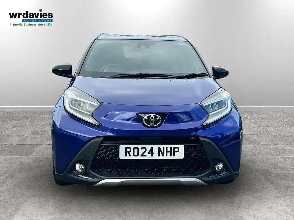 Used Toyota Aygo X 72 HP (52 kW) 2024 Blue SUV