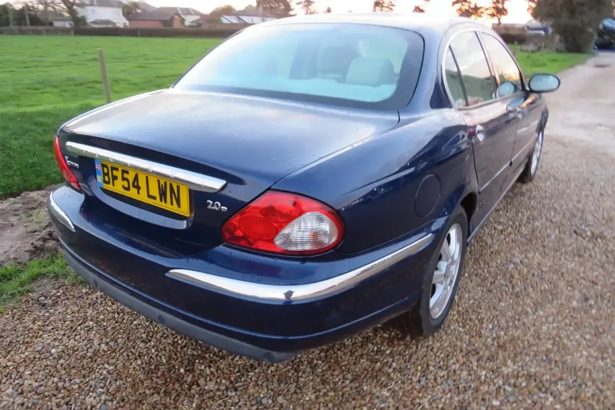 Used Jaguar X-type SE 130 HP (95 kW) 2004 Blue Sedan