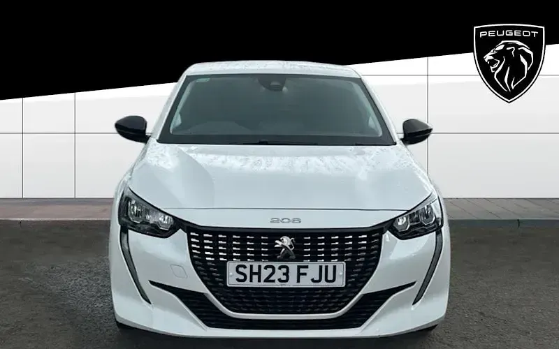 Used Peugeot 208 Active+ 102 HP (75 kW) 2023 White Hatchback