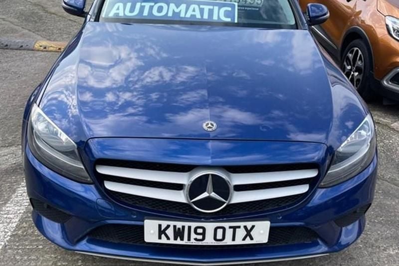 Used Mercedes C220 SE 194 HP (142 kW) 2019 Blue Sedan
