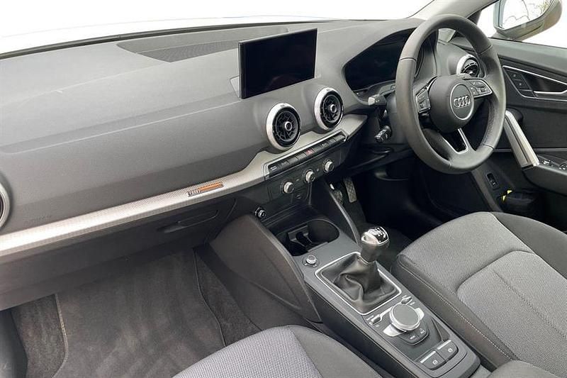 Used Audi Q2 Sport 110 HP (80 kW) 2023 Arkona white SUV