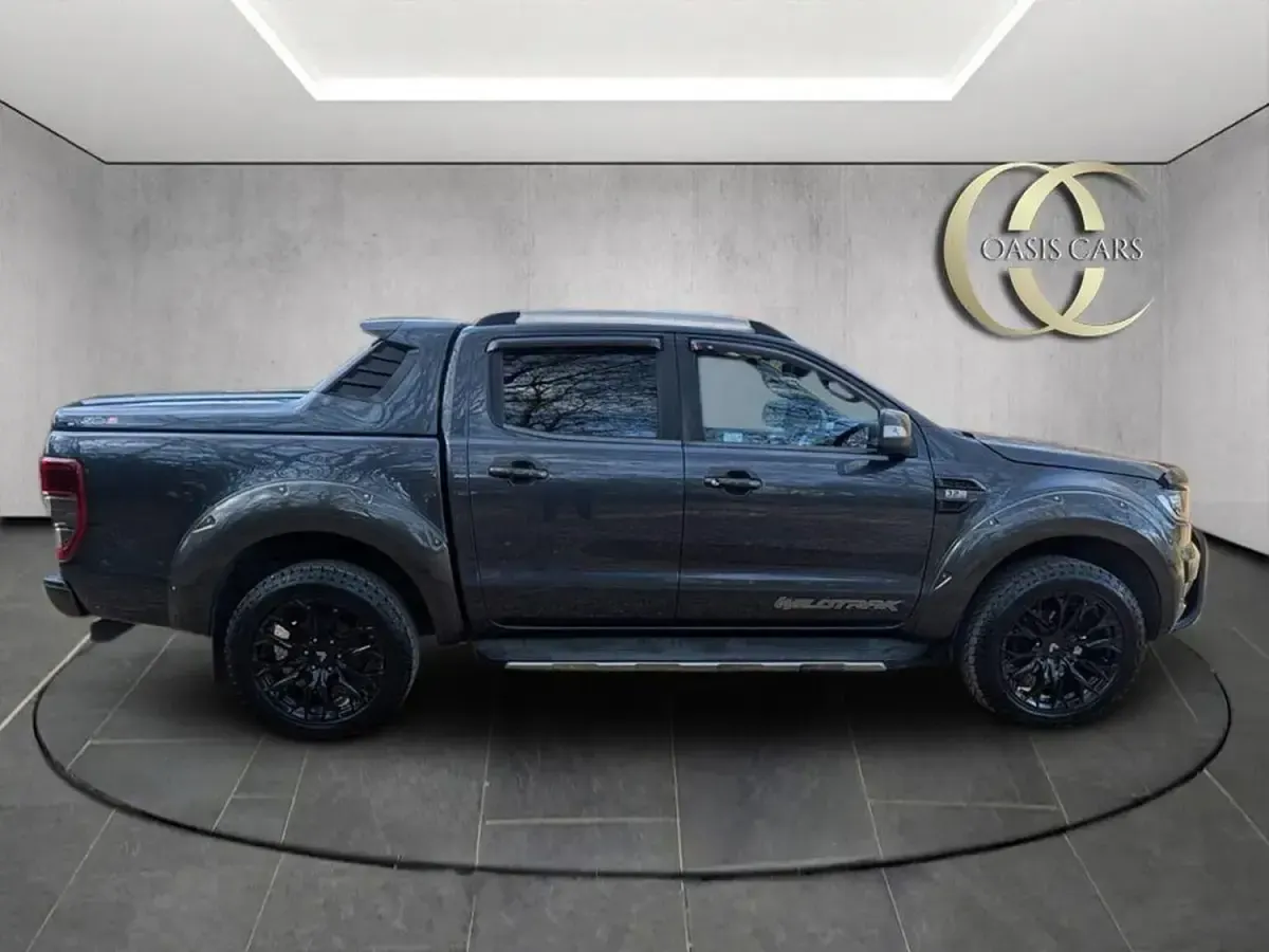 Begagnad Ford Ranger Wildtrack 200 HK (147 kW) 2016 Grå Pickup