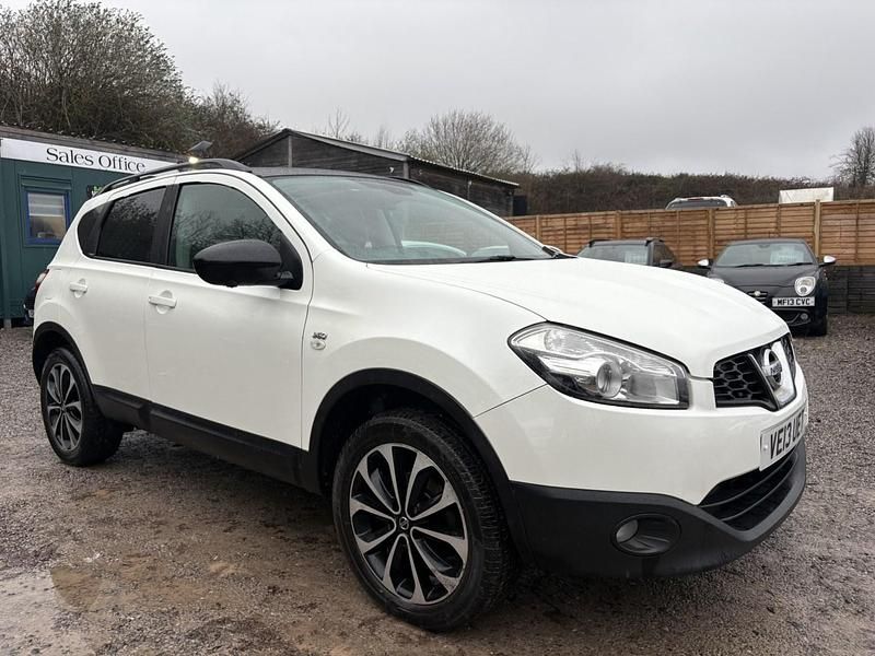 Used Nissan Qashqai 360º 130 HP (95 kW) 2013 White SUV