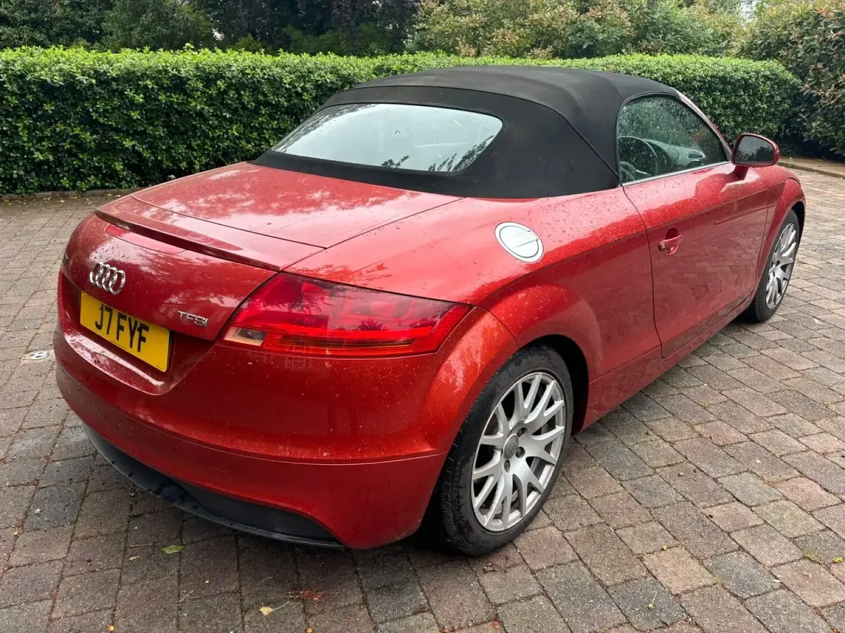 Used Audi TT 160 HP (117 kW) 2010 Red Coupe